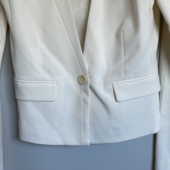 BCBG White Blazer - Size XXS - Picture 2 of 7